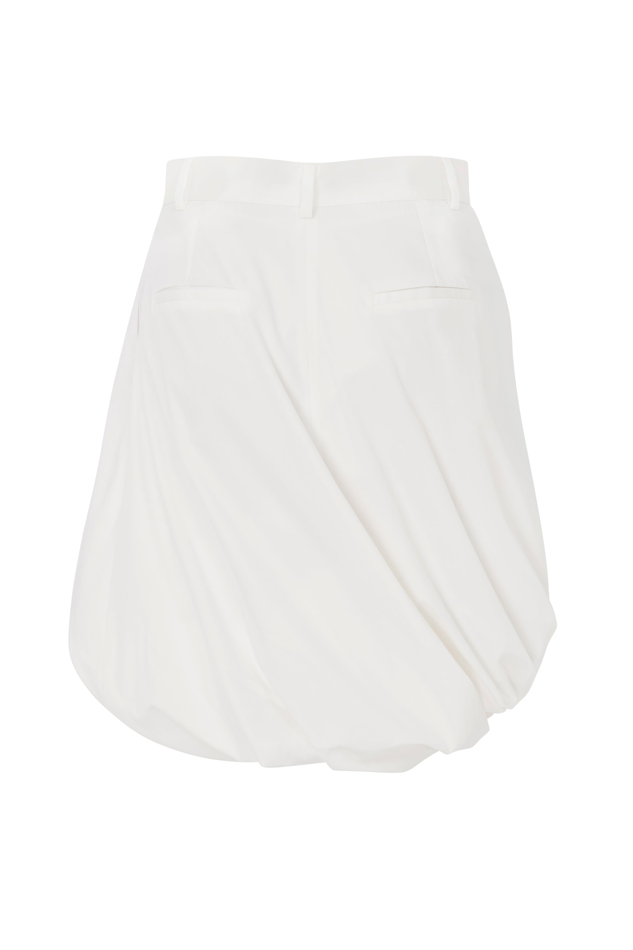 VOLUMINOUS WHITE SKIRT