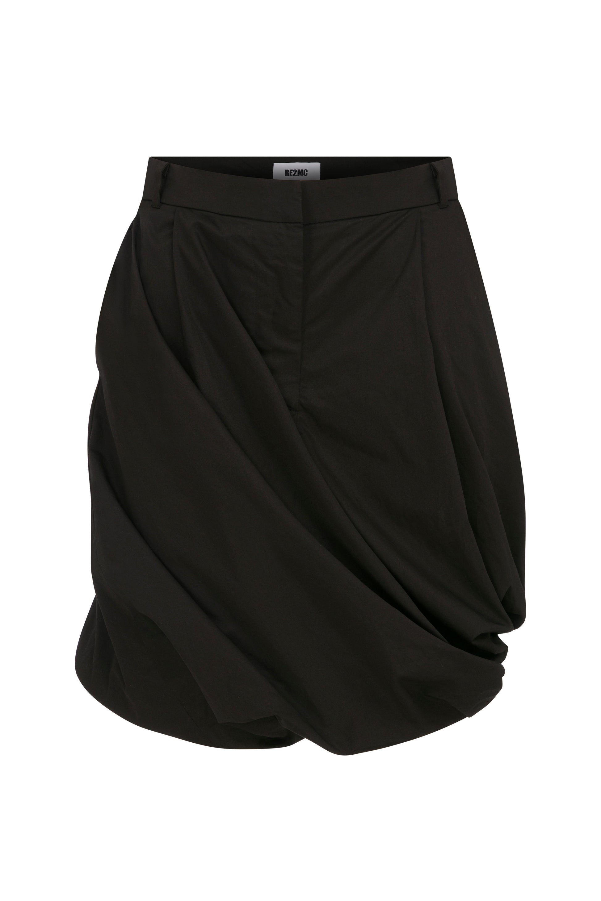 VOLUMINOUS BLACK SKIRT