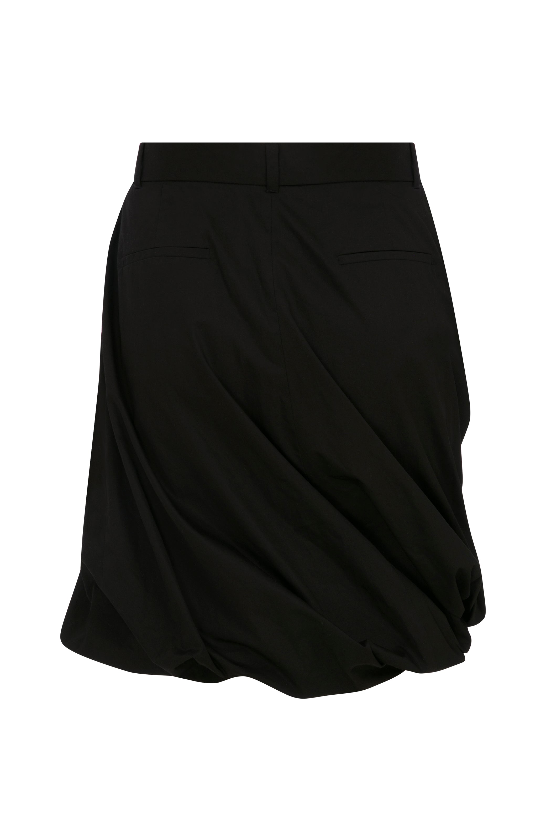 VOLUMINOUS BLACK SKIRT